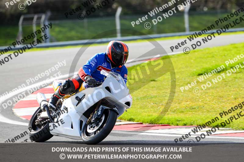 donington no limits trackday;donington park photographs;donington trackday photographs;no limits trackdays;peter wileman photography;trackday digital images;trackday photos